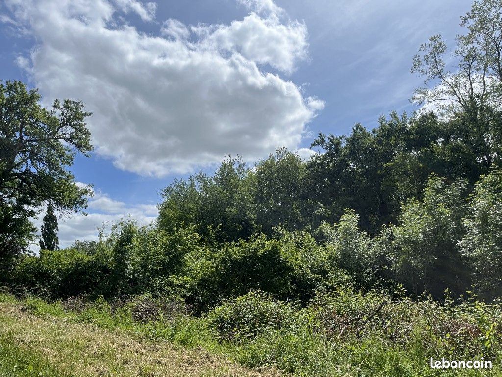 Terrain agricole 30 000 m² Busque · 28 000 €