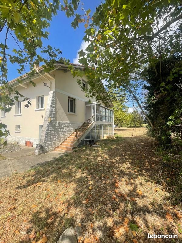 Maison 6 pièces 156 m² · à Barcelonne-du-Gers · 156 m² · 124 000 €