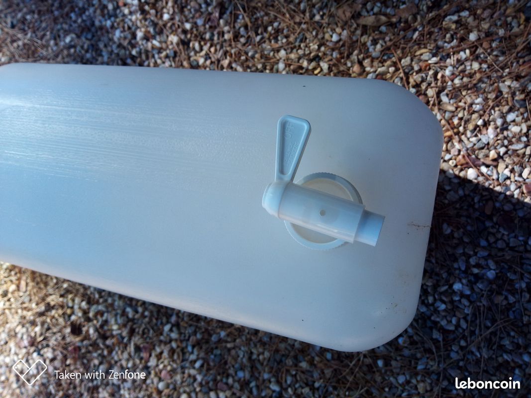 Jerrican alimentaire 20l avec robinet (image 2)