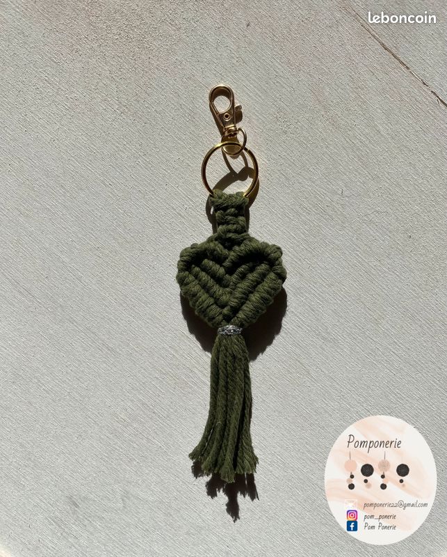 Portes-clés en macramé en forme de cœur (image 4)