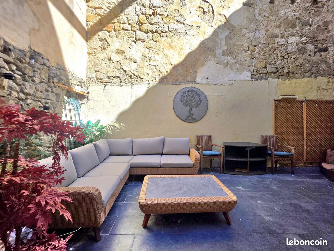 Maison 6 pièces 176 m² · à Lauzun · 176 m² · 287 295 €