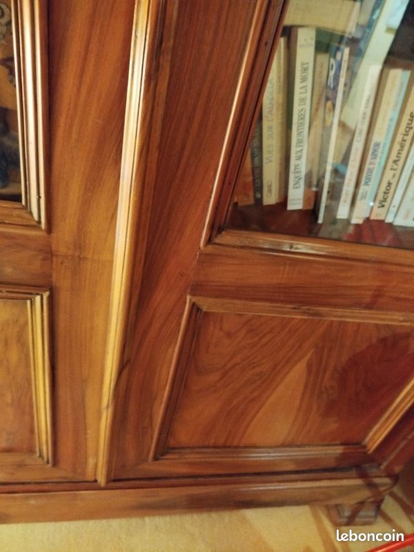 Bibliothèque ancienne (image 5)