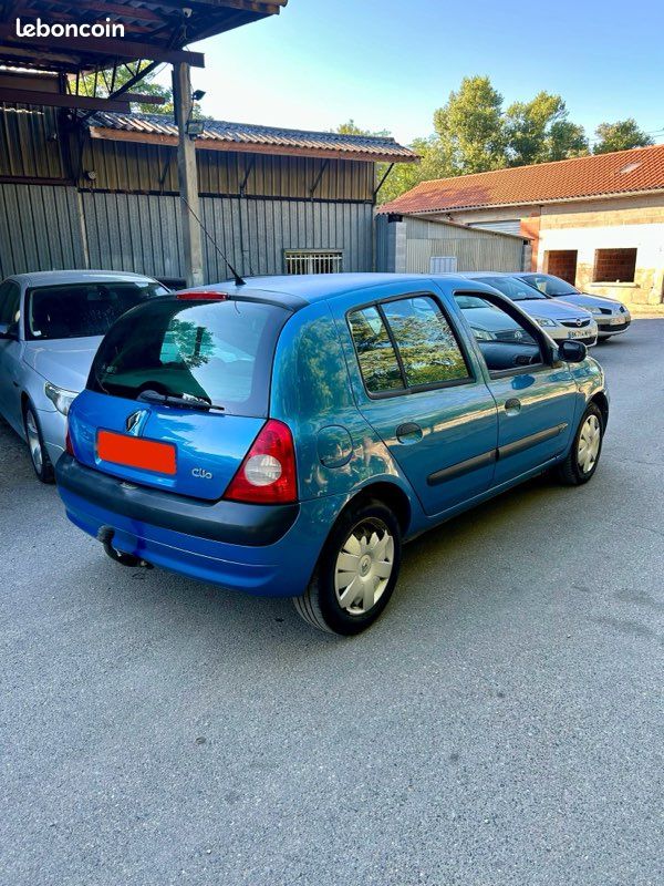 Renault Clio 2 phase II 1.5dci 16v 65cv Pack Authentique (image 2)