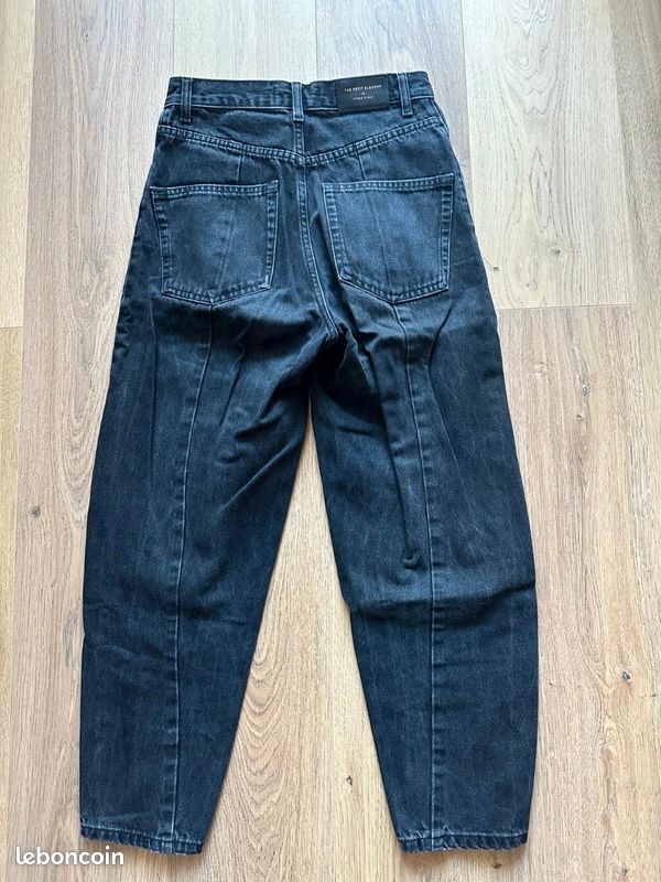 Jean noir Taille 34 (image 2)