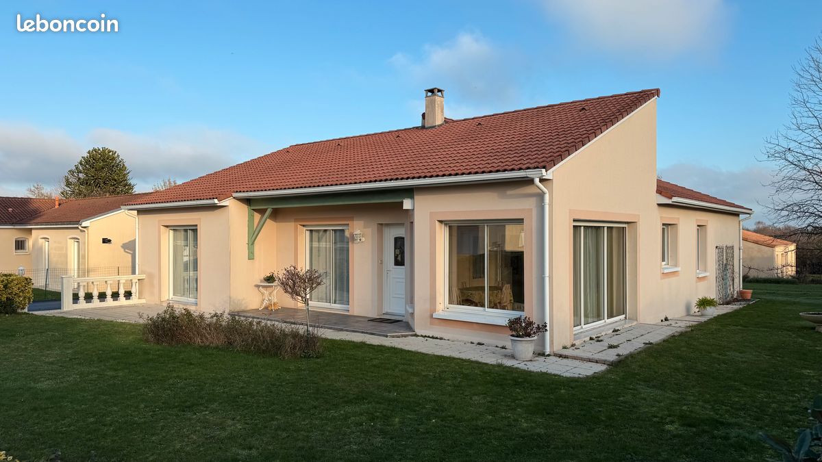 Maison 6 pièces 122 m² · à Courlay · 122 m² · 179 000 €