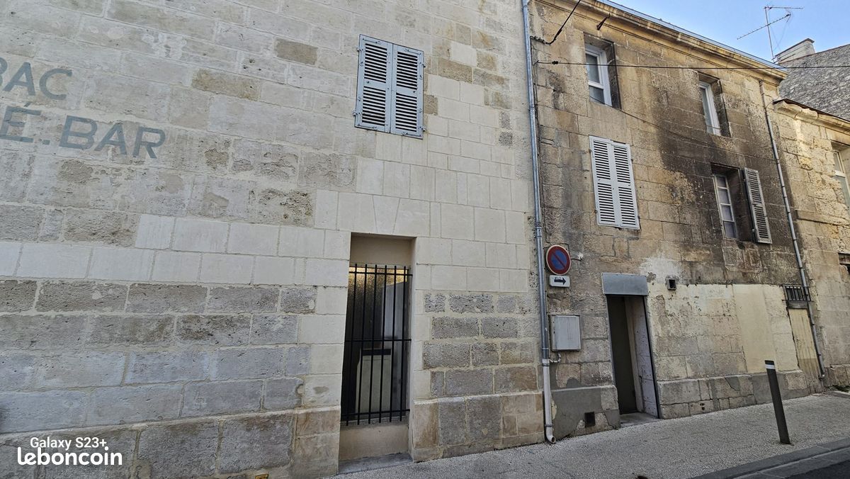 Immeuble 145 m² · à Niort · 145 m² · 140 400 €