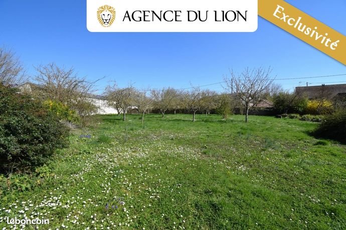 Terrain 1 700 m² Dreux