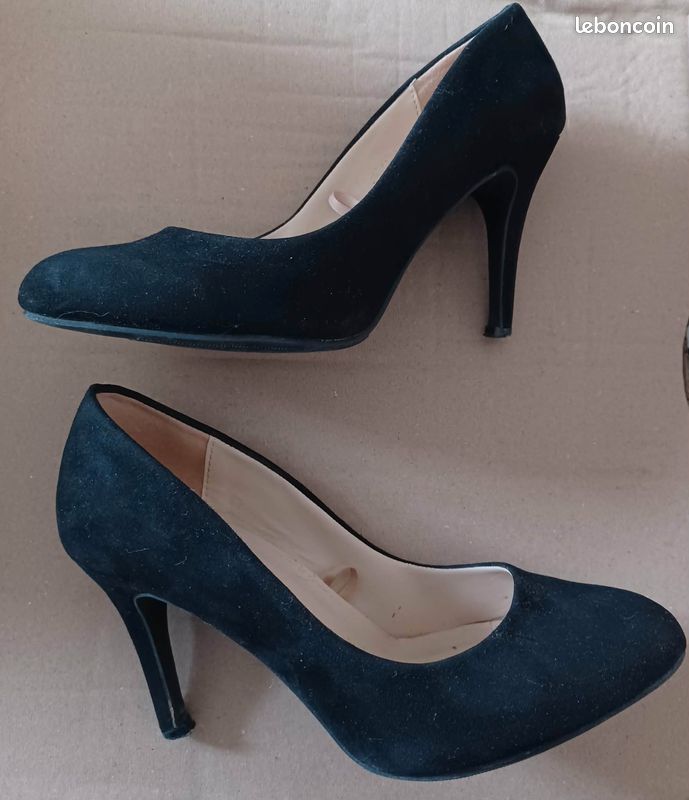 Escarpins Ouverts Simili Daim Vert Kaki KIABI Taille 37 - État Neuf Jamais Portés