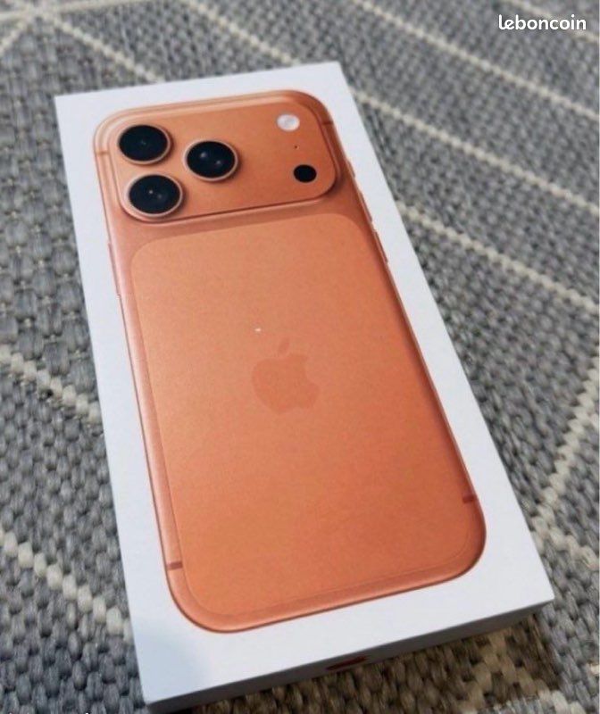 IPhone 17 pro Max orange (image 1)