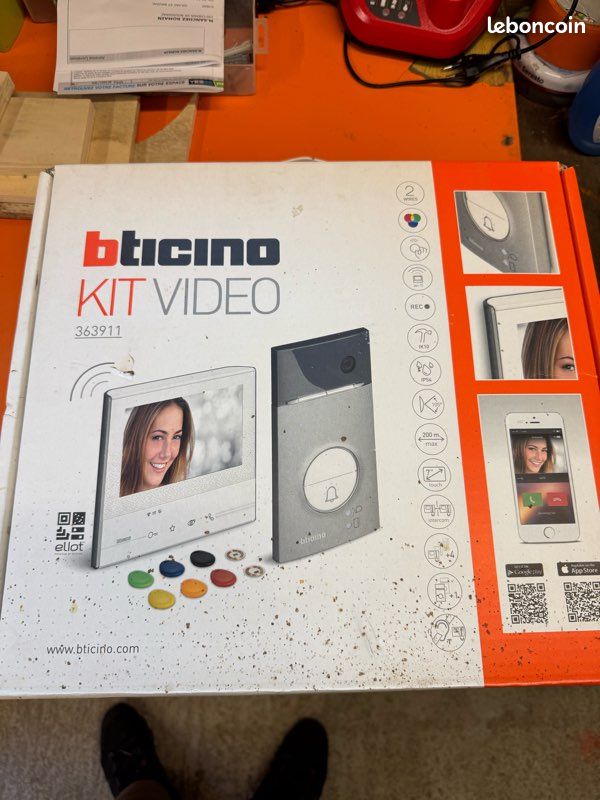 Lot visiophone BTCINO (image 1)