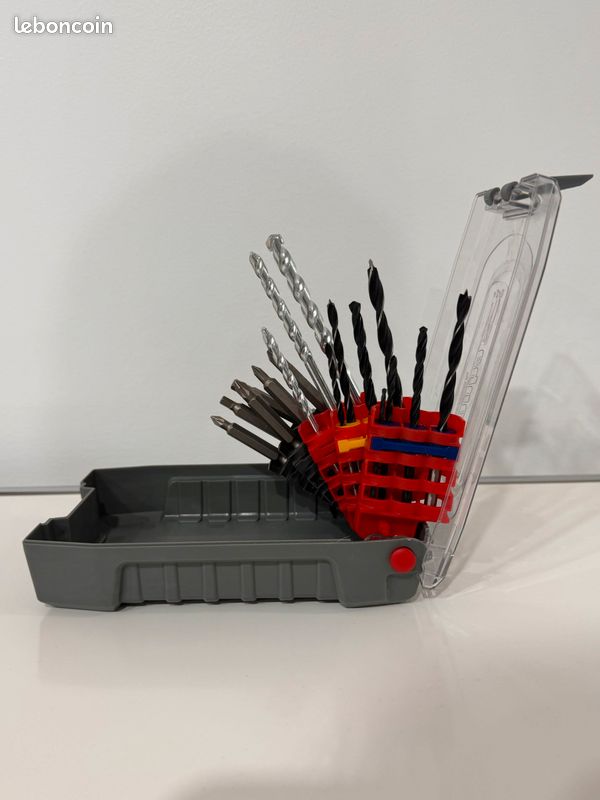 Boîte de 17 forets et embouts de vissage Black & Decker (image 1)