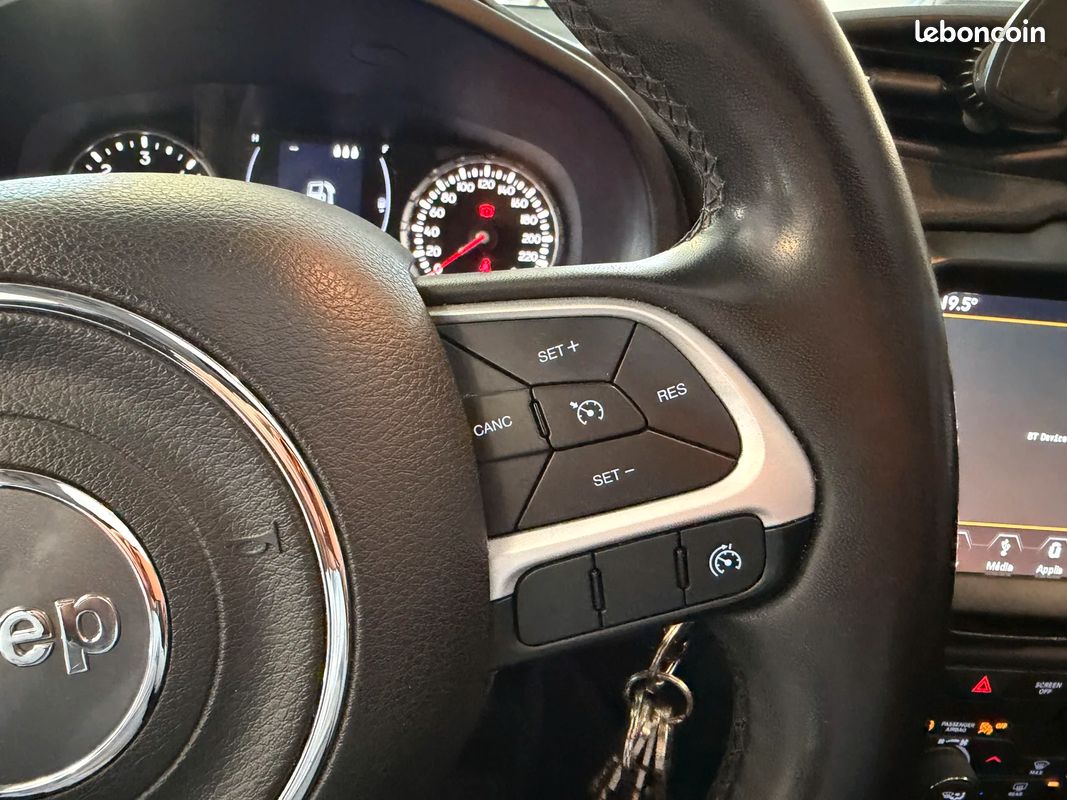 Jeep RENEGADE Longitude 1.6 CRD 120ch ~ TOIT OUVRANT ~ APPLE CARPLAY (image 24)