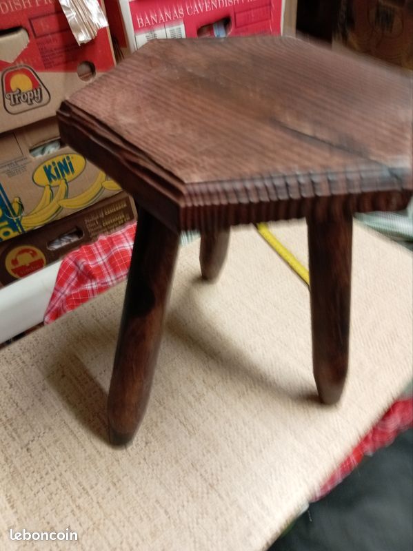Tabouret bois (image 1)