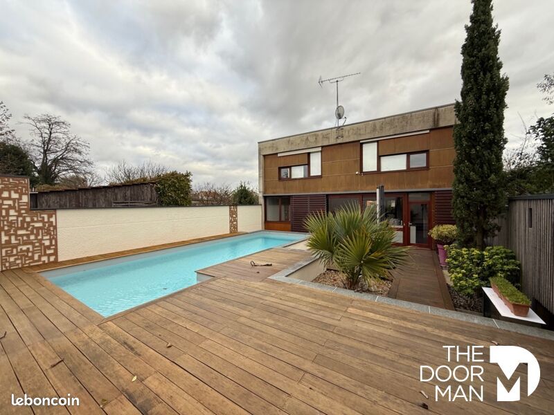 Maison 6 pièces 212 m² · à Poitiers · 212 m² · 575 000 €