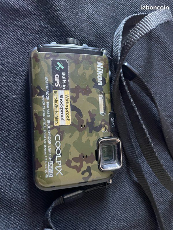 Nikon Coolpix AW100 waterproof (image 6)