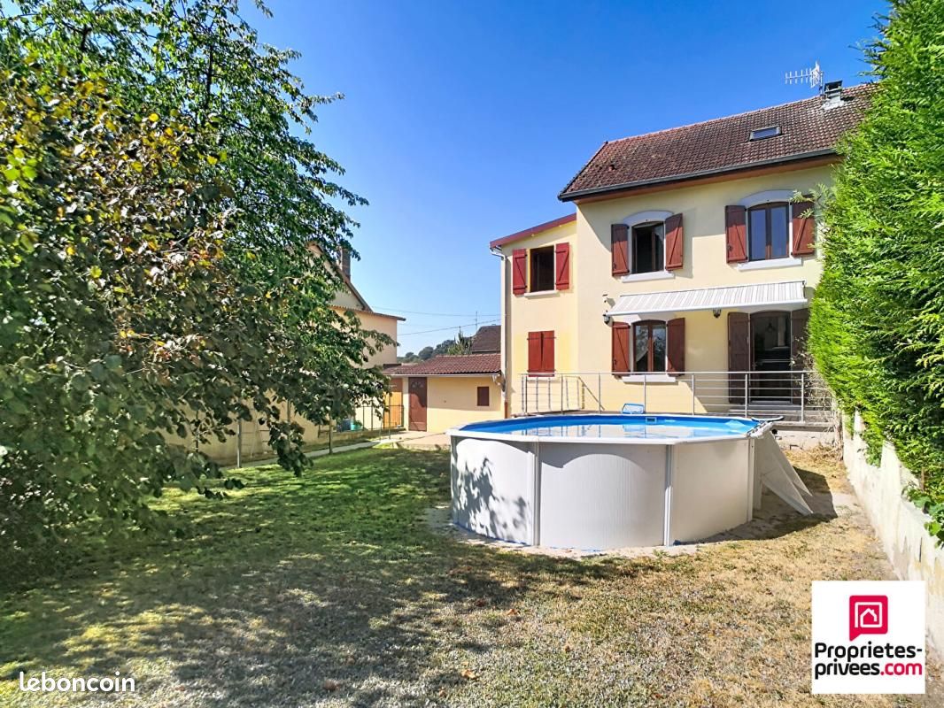 Maison 6 pièces 138 m² · à Héricourt · 138 m² · 156 000 €