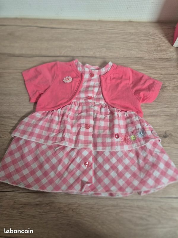Robe taille 6 mois (image 1)