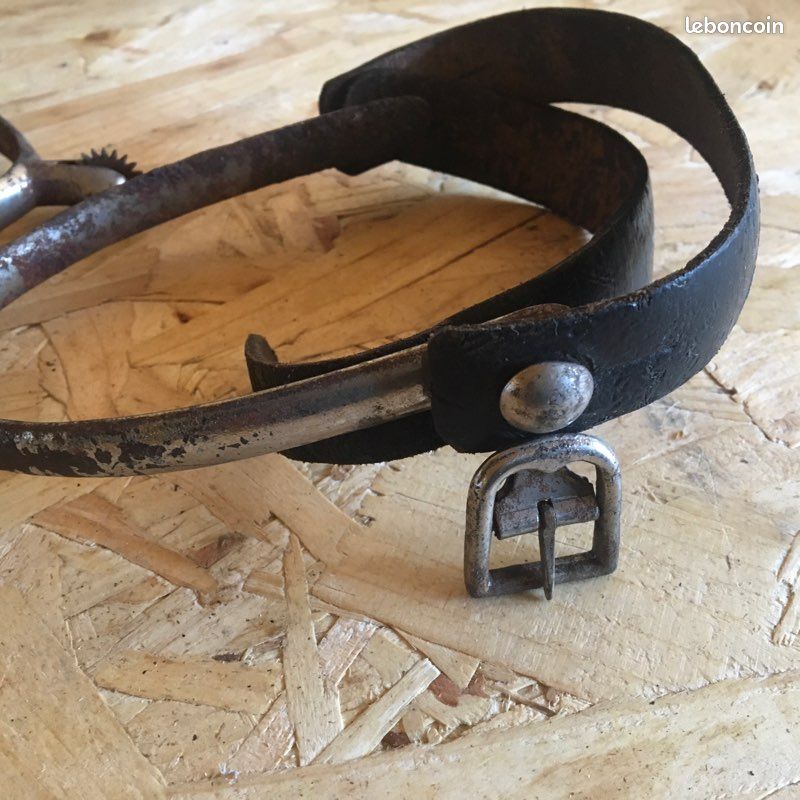 Éperons Cavalerie US Army WWI Avec Sangles Cuir - Originaux, Très Bon état