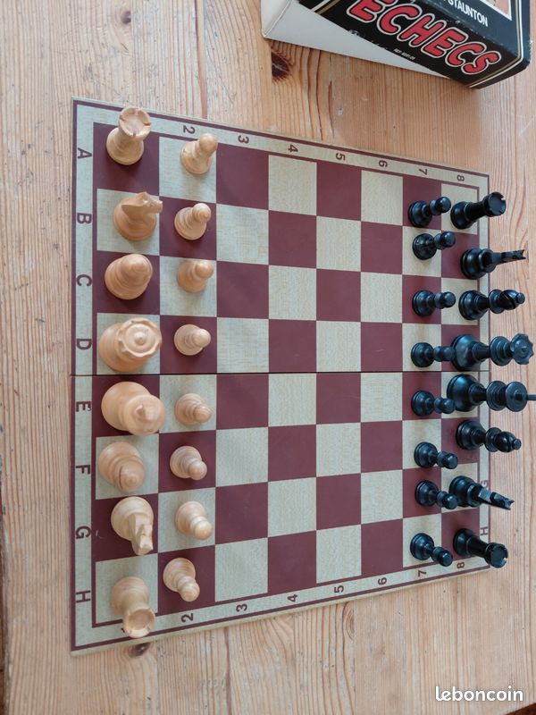 Jeu d'échecs en buis n°1 (image 6)