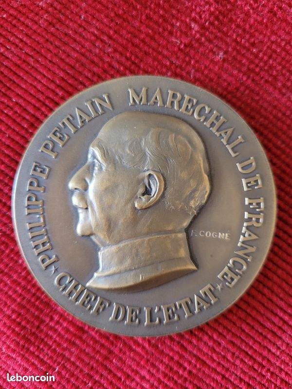 Médaille maréchal pétain à estimer svp