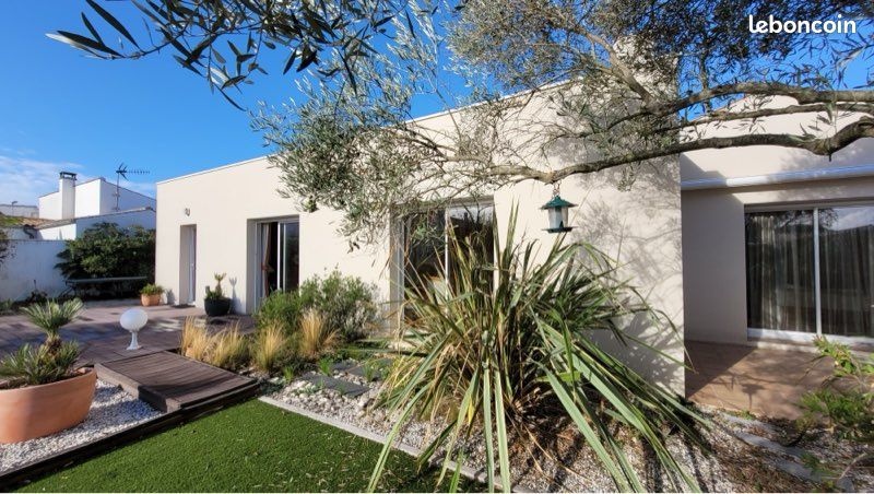 Maison 4 pièces 140 m² · à Angoulins · 140 m² · 590 000 €