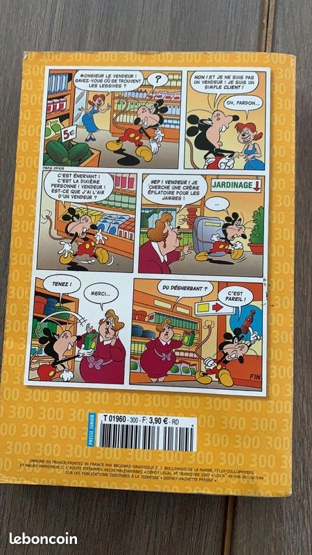 Lot de 2 livres Mickey Parade Géant Disney n° 300 et 267 (image 4)