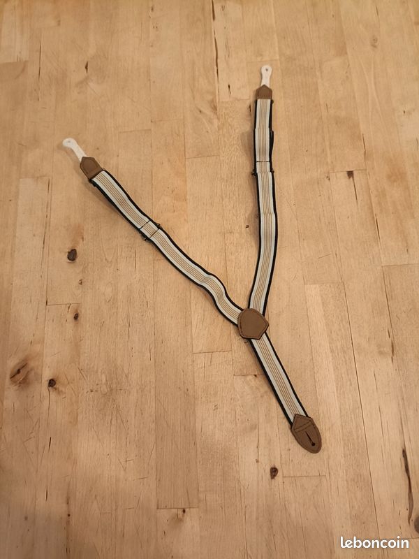 Lot de deux bretelles a boutons 6-8 ans (image 3)