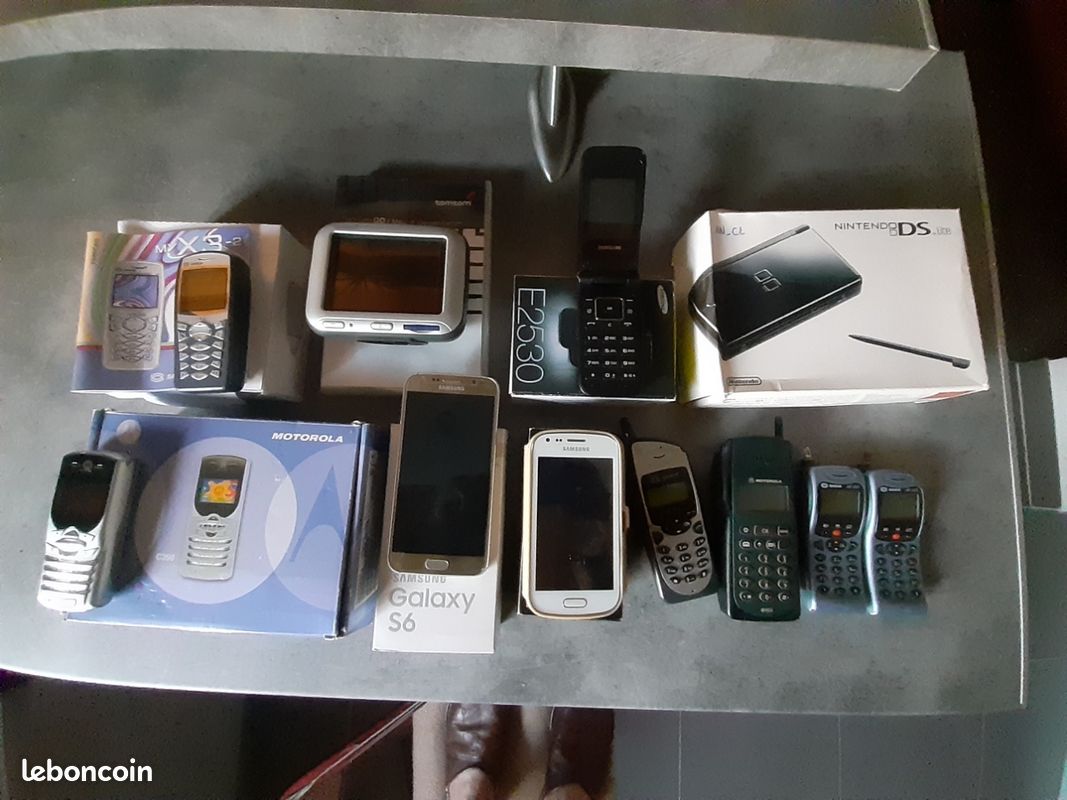 Lot de tel portable : 280 (image 1)