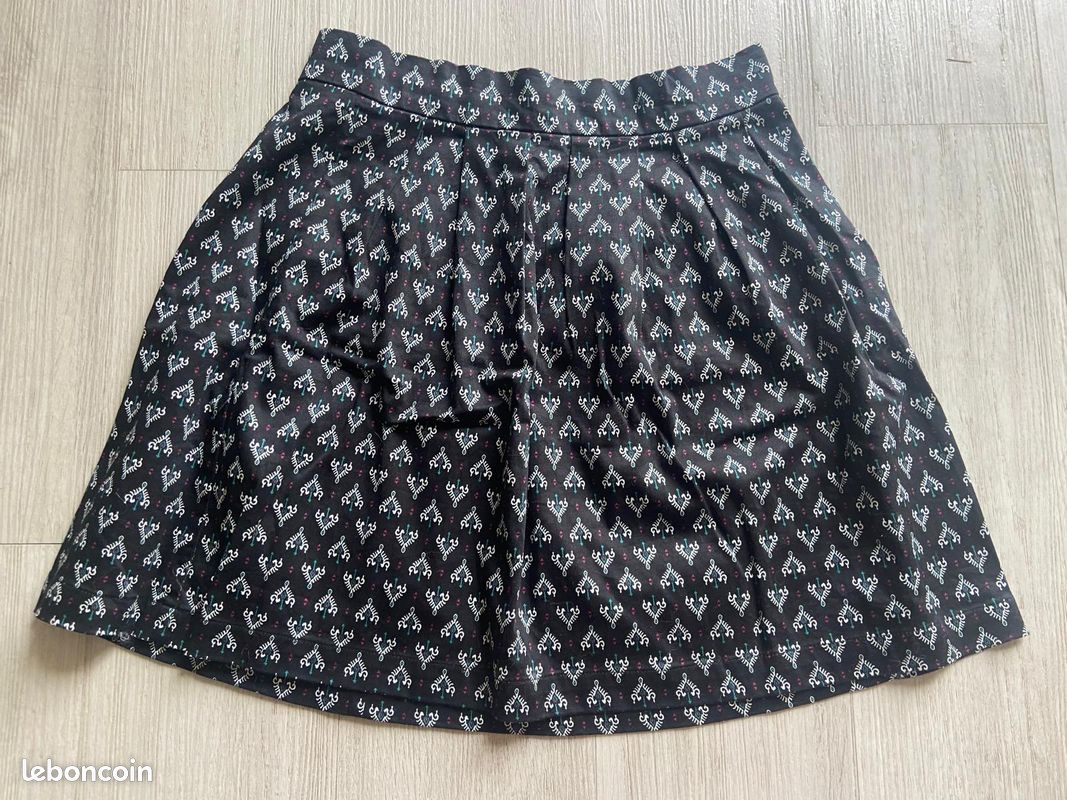 Jolie jupe à motifs Jennyfer avec fermeture S /36 (image 1)