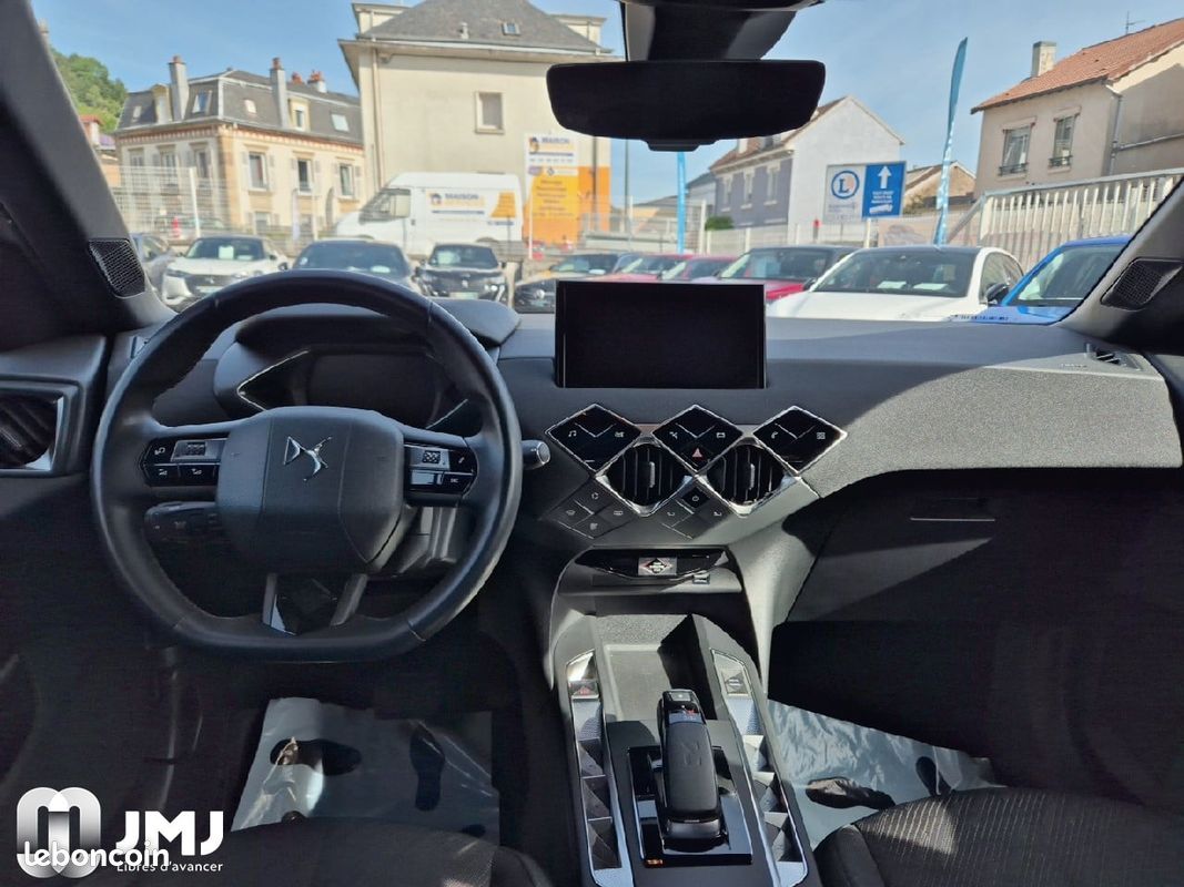 DS DS3 Crossback E-Tense Montmartre (image 11)