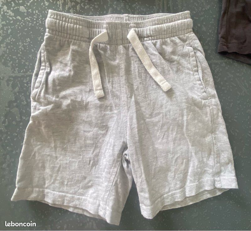 Lot 3 shorts (image 4)