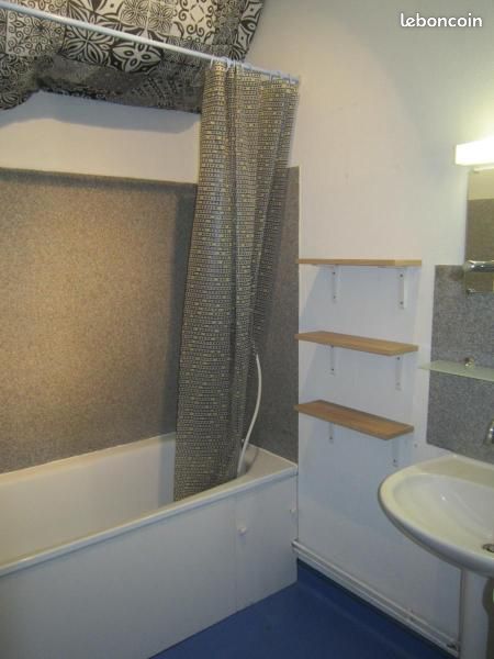 Studio 1 pièce 25 m² - Ussel 19200 (image principale 3)