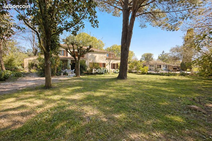 Propriété 6 pièces 175 m²