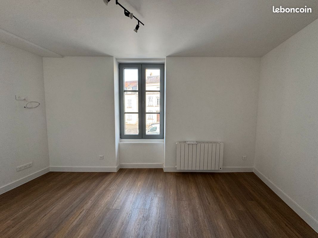Appartement 2 pièces 45 m² · à Cosne-Cours-sur-Loire · 45 m² · 470 €