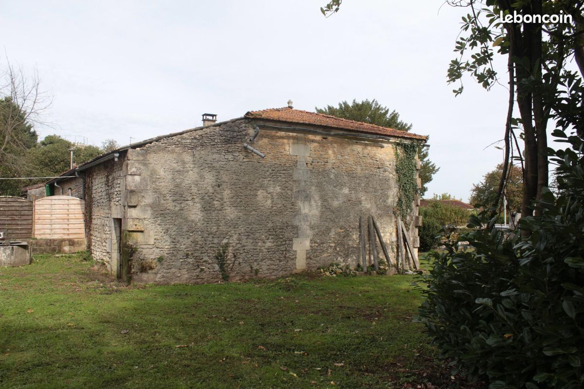 Maison 1 pièce 50 m² · à Saint-Genis-de-Saintonge · 50 m² · 42 500 €