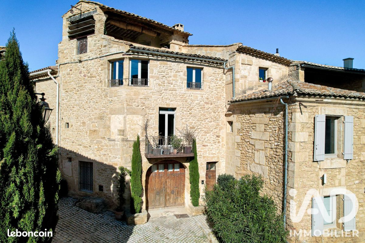 Maison 6 pièces 175 m² · à Castillon-du-Gard · 175 m² · 495 000 €