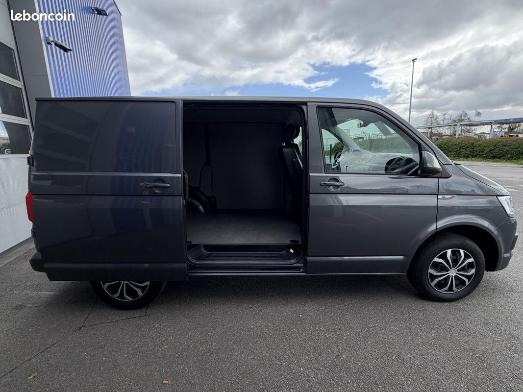 VOLKSWAGEN TRANSPORTER L1H1 2.8T 2.0 16V TDI - 102 T6 SG FOURGON TOLE Fourgon Tôlé L1H1 Business (image 7)