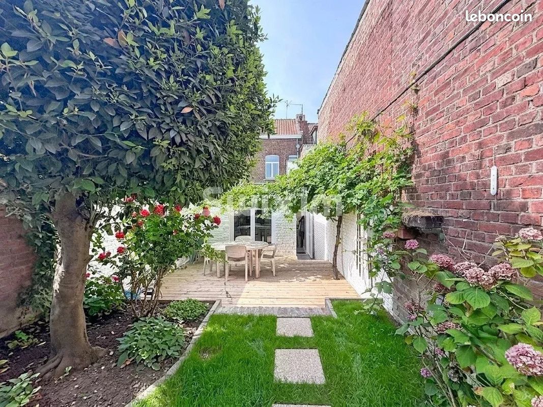 Maison 5 pièces 97 m² · à Tourcoing · 97 m² · 242 000 €