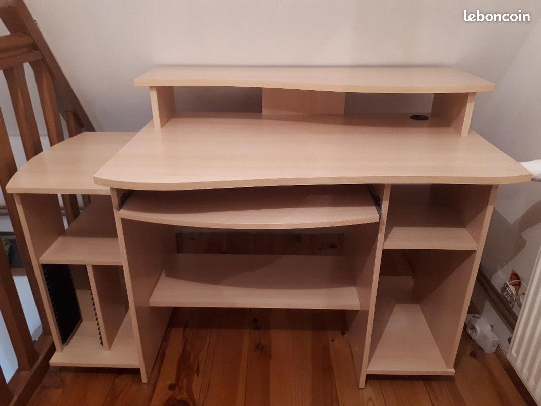 Bureau (image 2)