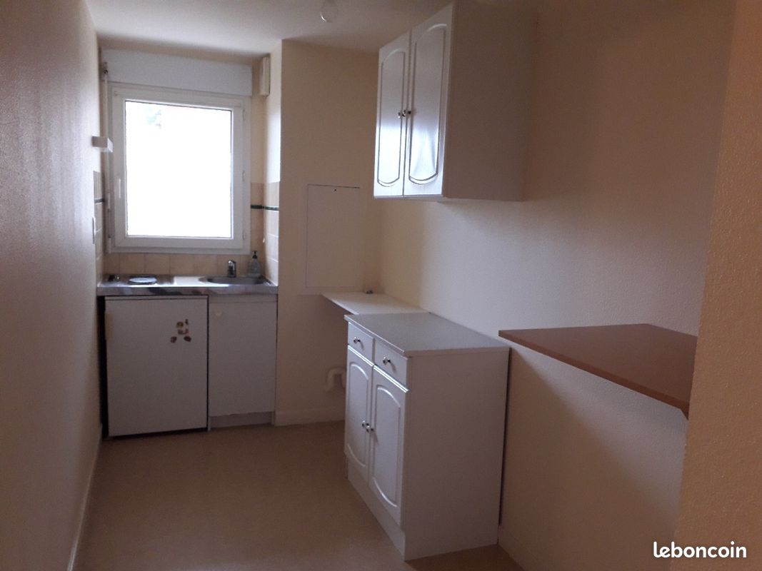 Location appartement T 2 - Poitiers 86000 (image principale 1)