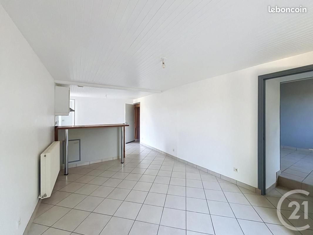 Maison 4 pièces 80 m² · à Saint-Bonnet-de-Rochefort · 80 m² · 130 000 €