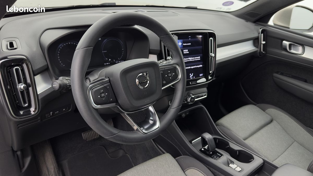 VOLVO XC40 T4 Recharge 129+82 ch DCT7 Start (image 11)