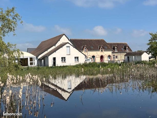 Propriété 30 pièces 1 000 m²