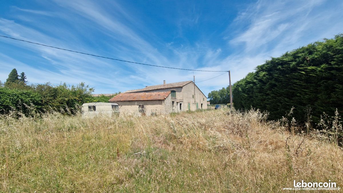 Maison 9 pièces 219 m² · à Cheval-Blanc · 219 m² · 320 000 €