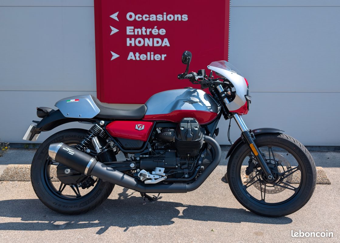 Moto Guzzy V7 STONE CORSA (image 1)