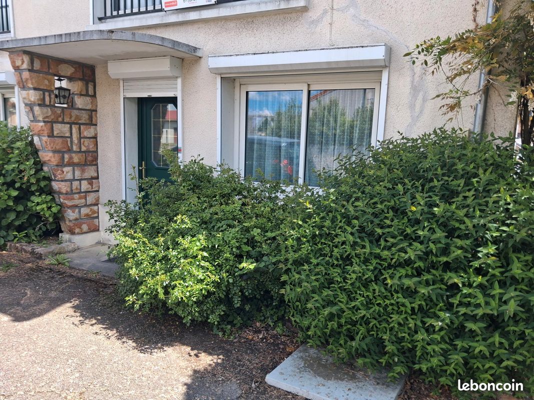 Maison 5 pièces 160 m² · à Commentry · 160 m² · 109 000 €