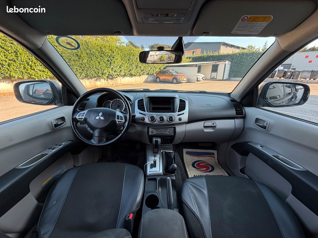 MITSUBISHI L200 2.5d 174 DOUBLE CABINE (image 12)