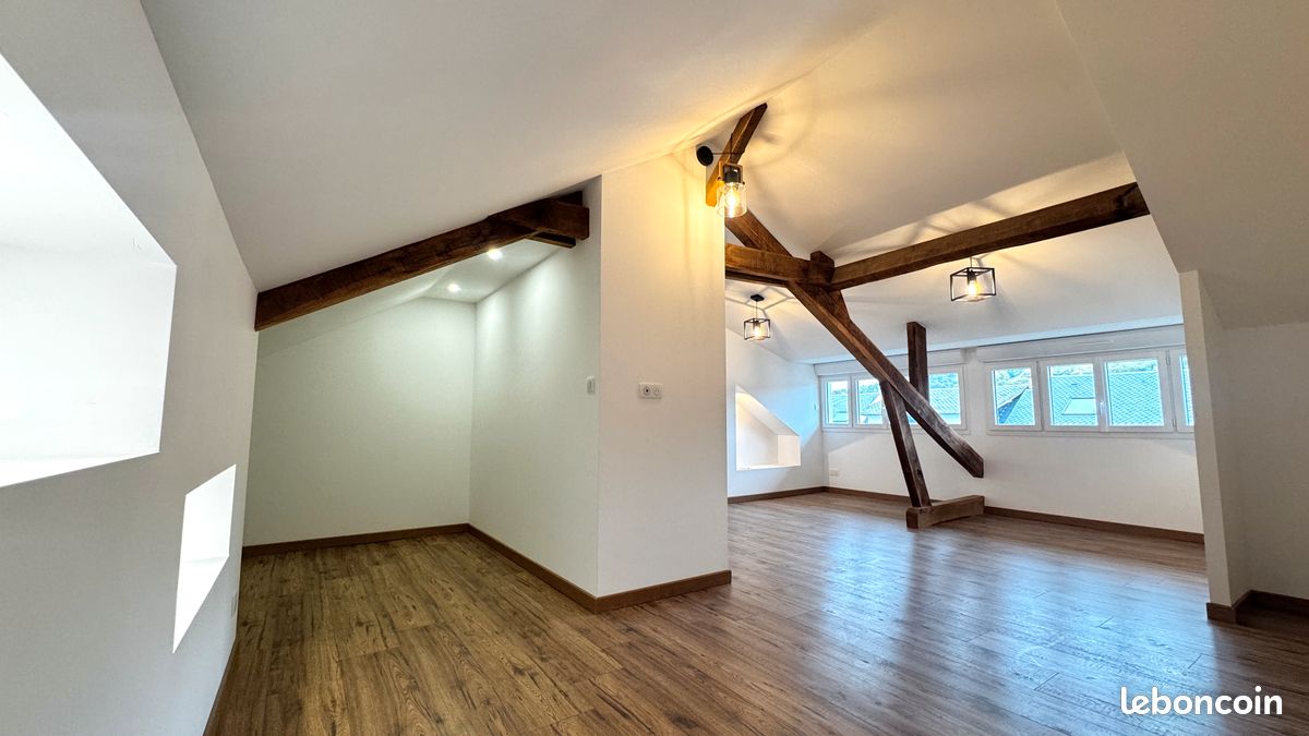 Maison 6 pièces 179 m² · à Le Monastère · 179 m² · 265 000 €