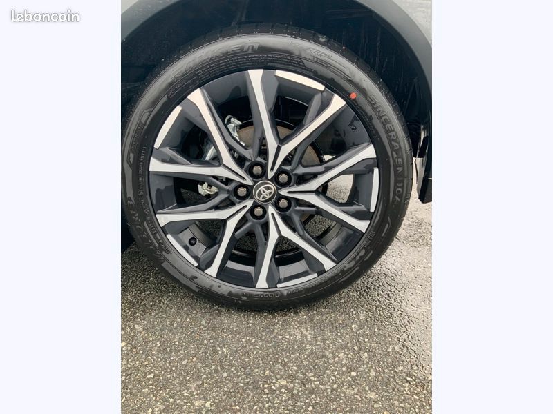 Toyota aygo x Hybride 116h GR Sport CROSSOVER SP (image 9)