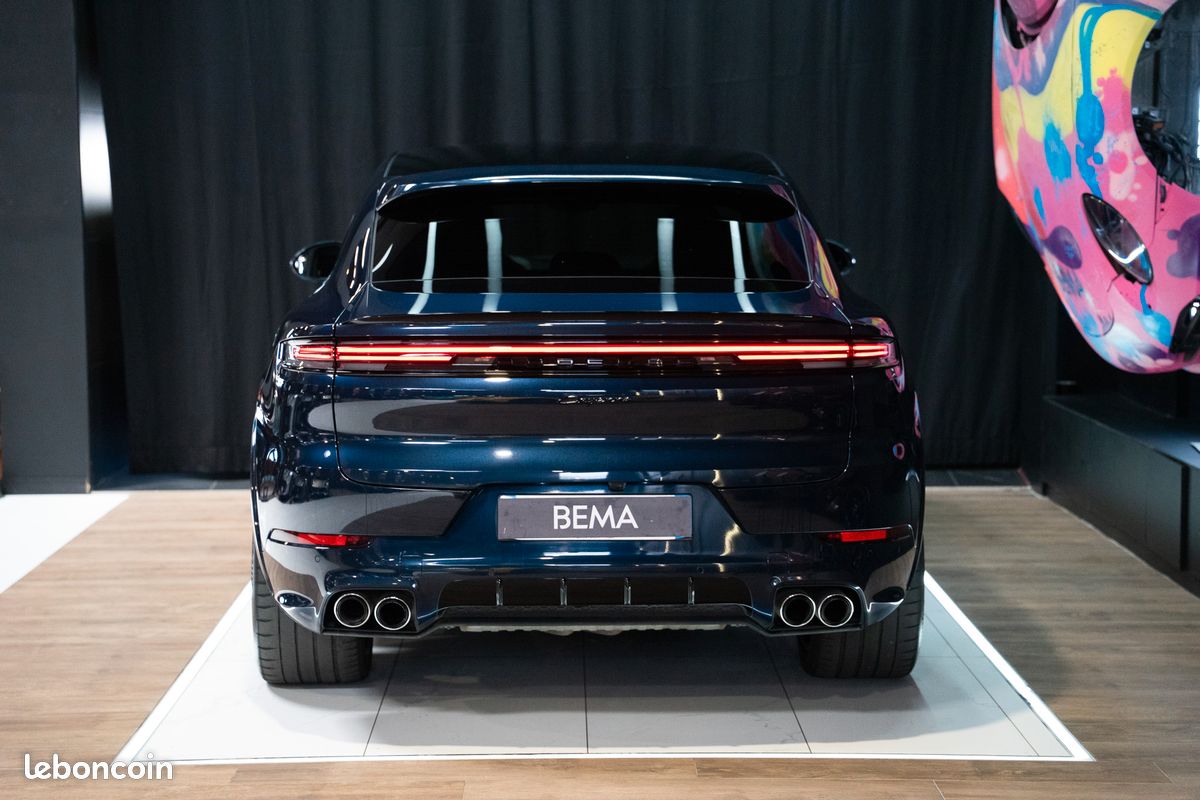 PORSCHE CAYENNE III (2) COUPE 3.0 V6 E-HYBRID 470cv | Malus payé | Black Edition | Toit pano | Matrix LED | BOSE | (image 5)